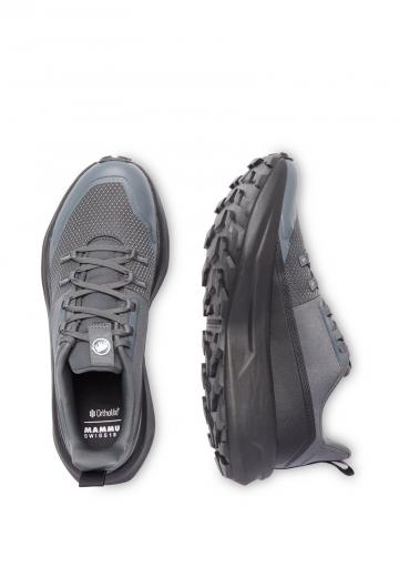 Походные кроссовки