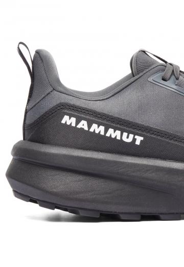 Походные кроссовки