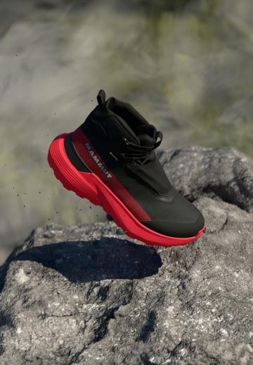 Походные ботинки