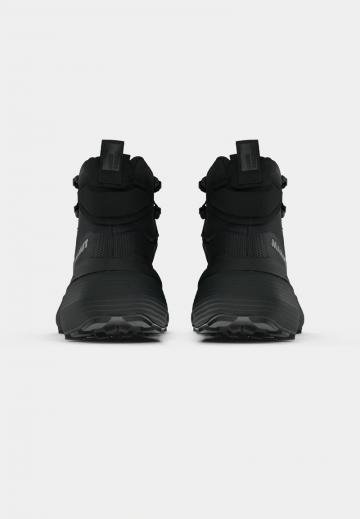 Походные ботинки