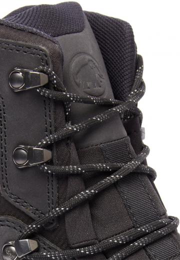 Походные ботинки