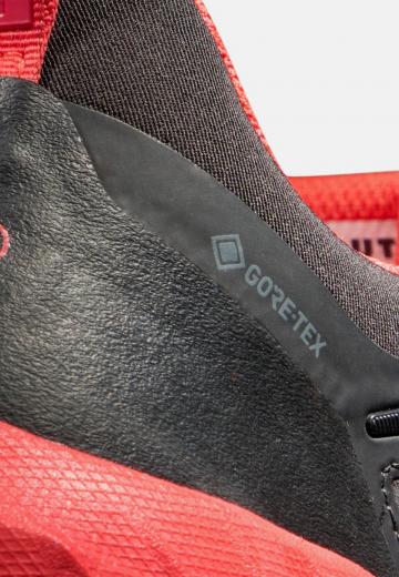 Походные ботинки