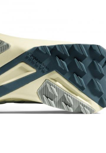 Беговые кроссовки