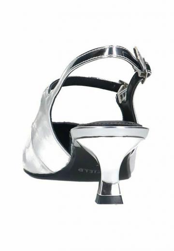 Туфли с ремешком