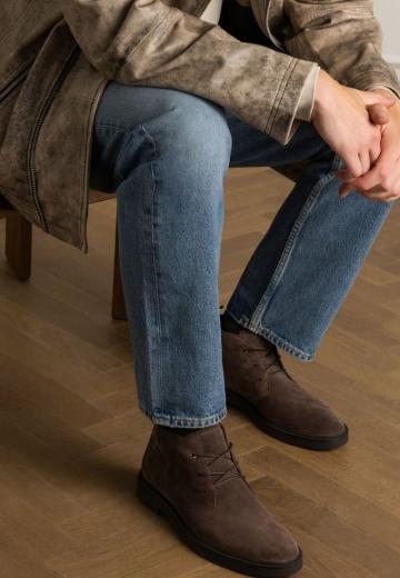 Ботинки на шнуровке