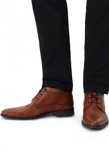 Ботинки на шнуровке