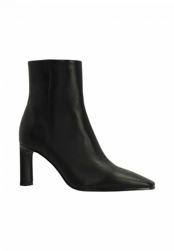 Полусапожки на высоком каблуке