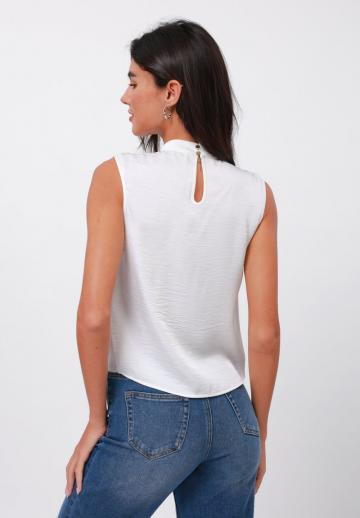 Блузка без рукавов