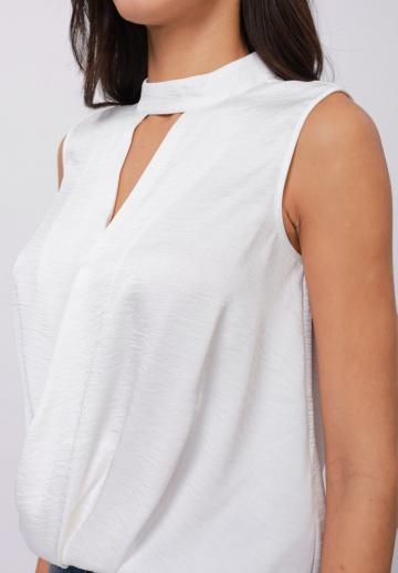 Блузка без рукавов