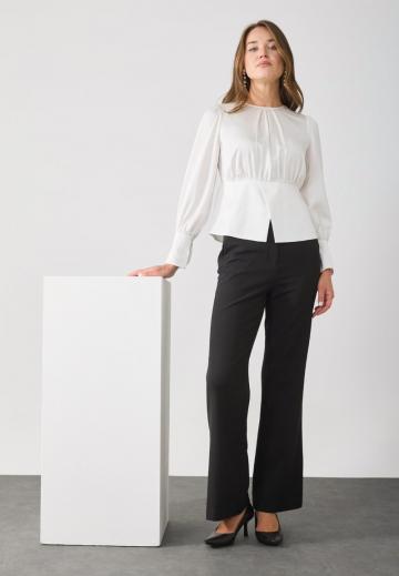 Атласная блузка