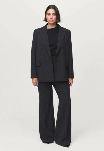 Длинный блейзер