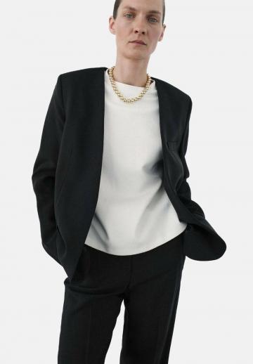 Короткое пальто