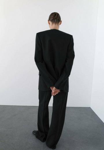 Короткое пальто