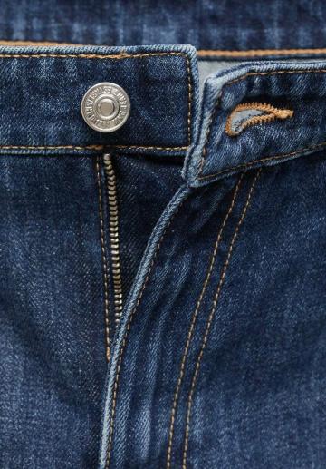 Клешеные джинсы