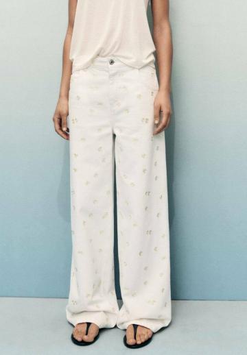 Клешеные джинсы