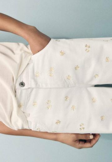 Клешеные джинсы