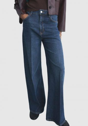 Клешеные джинсы