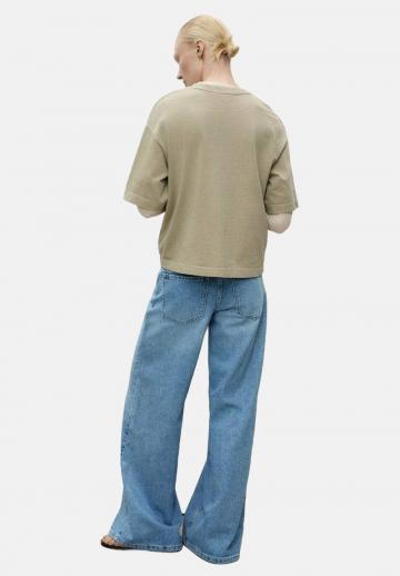 Клешеные джинсы