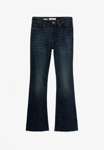 Клешеные джинсы