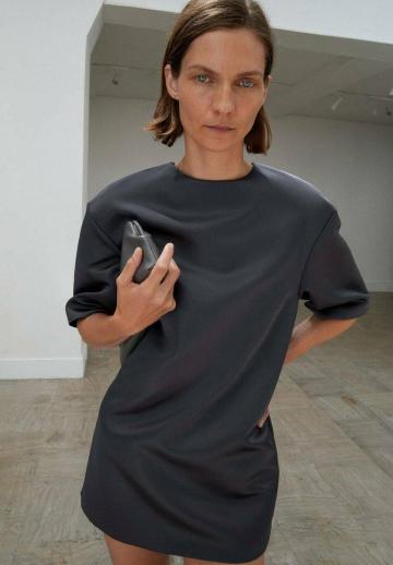 Короткое платье