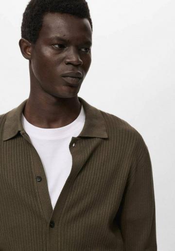 Вязаная кофта