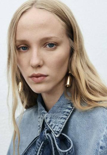 Джинсовая жилетка