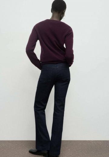 Клешеные брюки