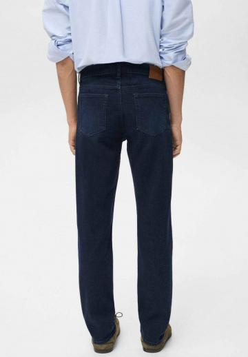 Узкие джинсы