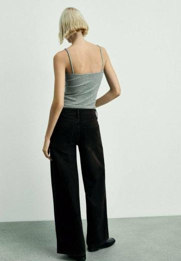 Клешеные джинсы