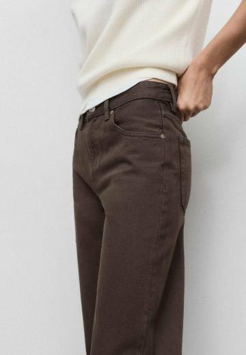 Прямые джинсы