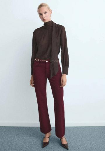 Прямые джинсы