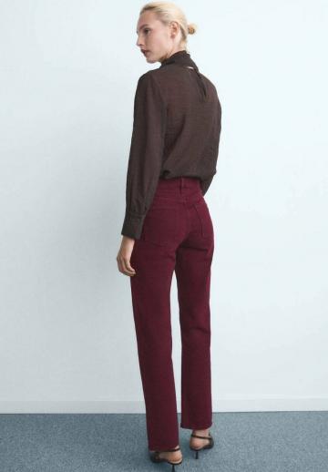 Прямые джинсы