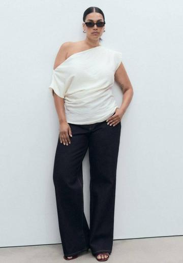 Прямые джинсы