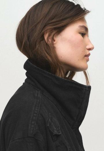 Короткое пальто