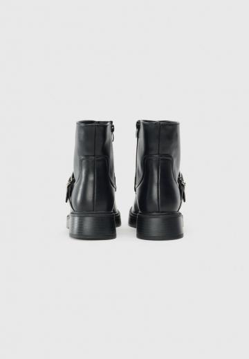 Ковбойские сапоги