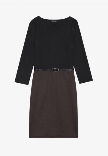 Платье футляр