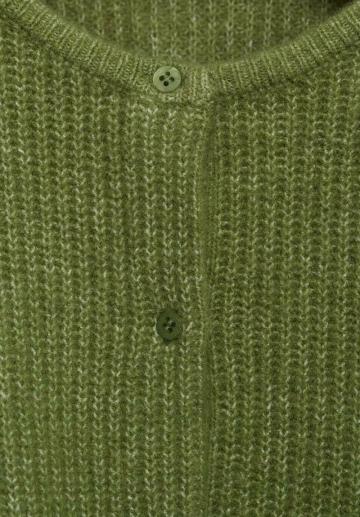 Вязаная кофта