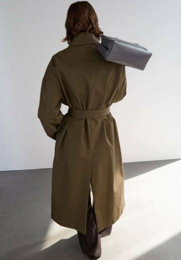 Шерстяное пальто