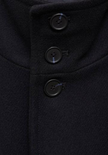 Короткое пальто