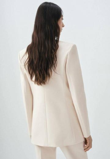 Короткое пальто