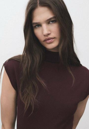 Вязаное платье