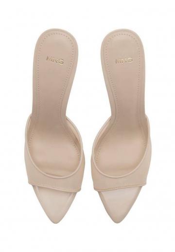 Босоножки на каблуке