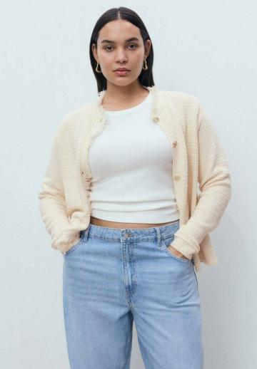 Вязаная кофта