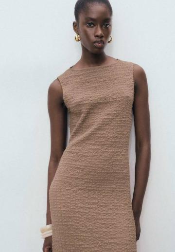 Платье футляр