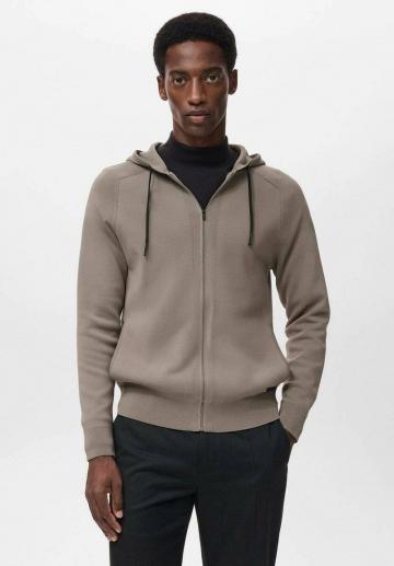 Вязаная кофта