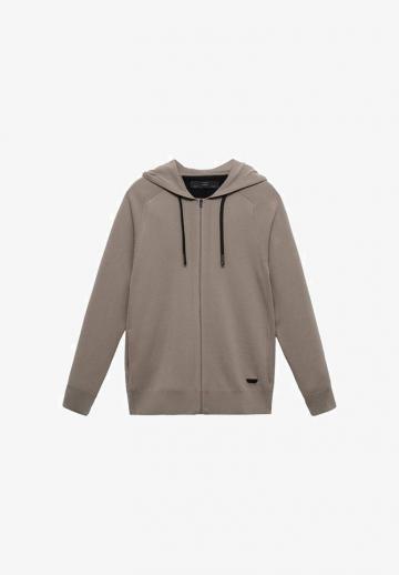 Вязаная кофта