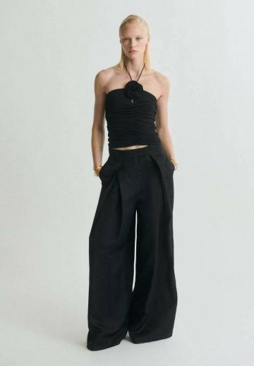 Топ на бретельках