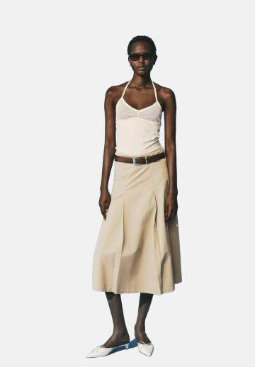 Топ на бретельках