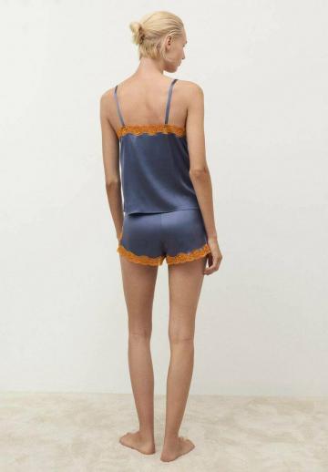 Топ на бретельках