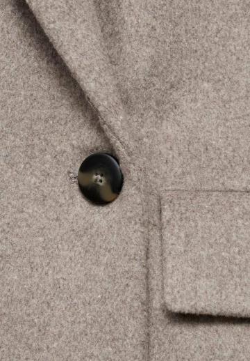 Короткое пальто